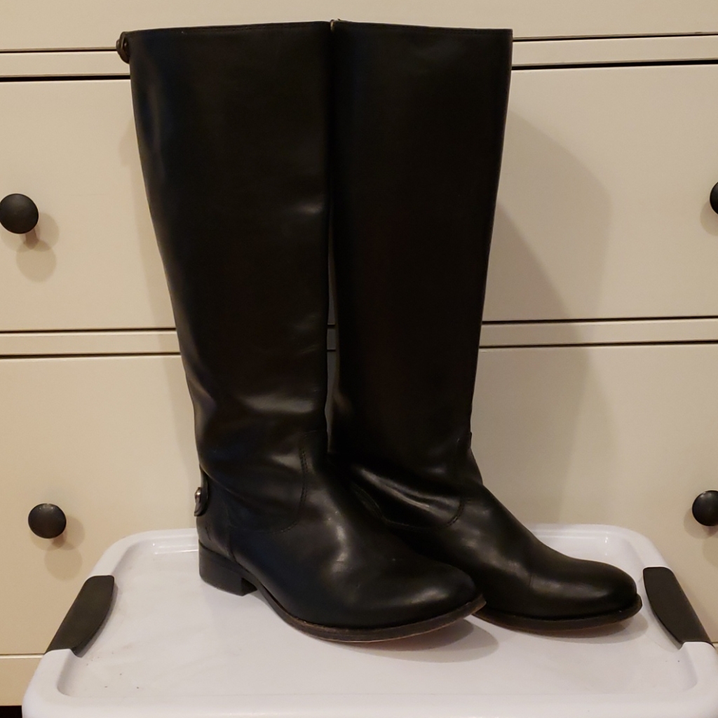 Frye Women's Melissa Button Back Zip Boot